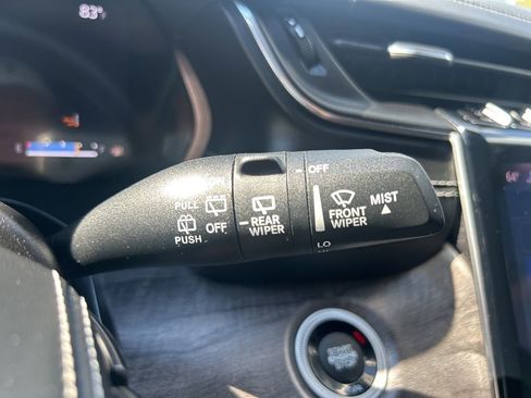 Used 2022 Jeep Grand Cherokee Overland image 31