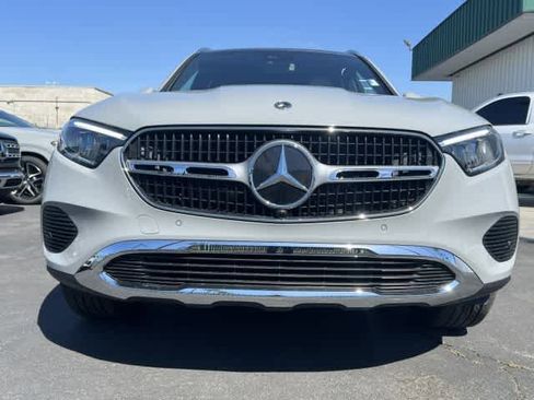 New 2026 Mercedes-Benz GLC 300 image 2