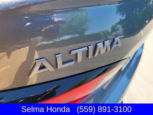 Used 2025 Nissan Altima 2.5 SV image 25