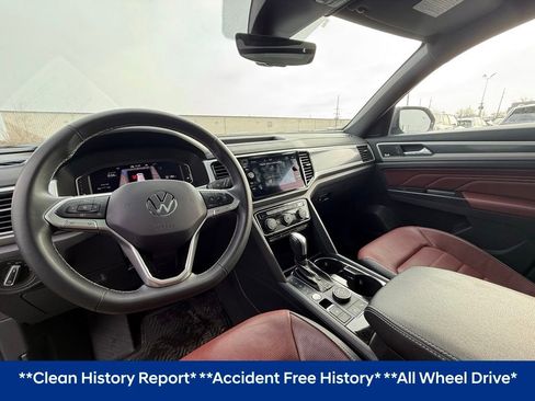Used 2021 Volkswagen Atlas Cross Sport SEL Premium image 2