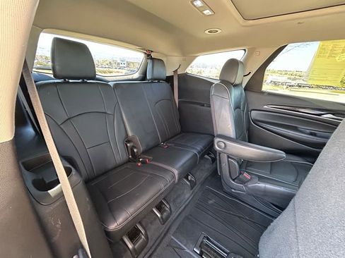 Used 2021 Buick Enclave Avenir w/ Avenir Technology Package AWD/4WD image 31