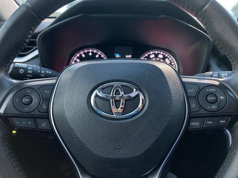 Used 2021 Toyota RAV4 XLE Premium FWD image 19