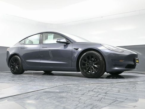 Used 2023 Tesla Model 3 Standard Range image 50