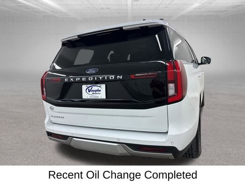 Used 2025 Ford Expedition Platinum AWD/4WD image 12