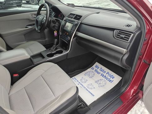 Used 2016 Toyota Camry SE image 17