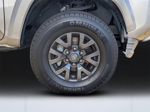 Used 2021 Toyota Tacoma SR5 image 11