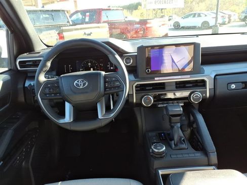 New 2026 Toyota 4Runner SR5 image 9