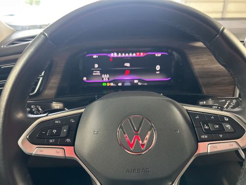 Used 2024 Volkswagen Atlas SEL Premium R-Line image 30