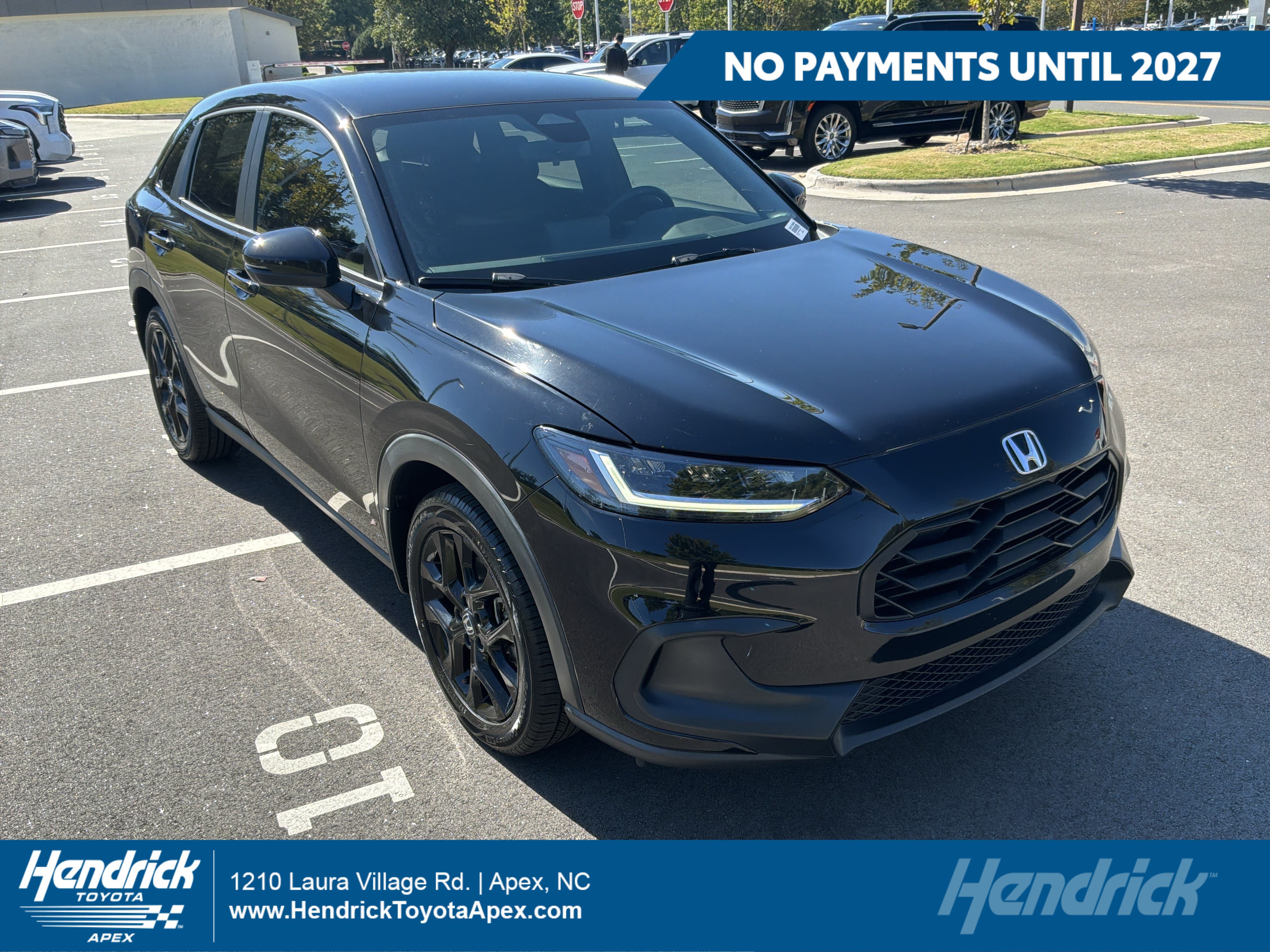 Used 2023 Honda HR-V Sport image 1