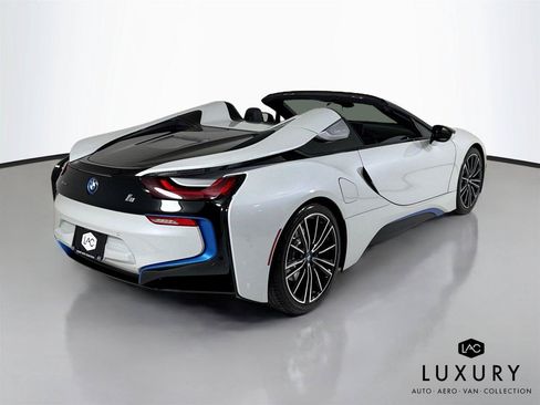 Used 2019 BMW i8 Roadster AWD/4WD image 6