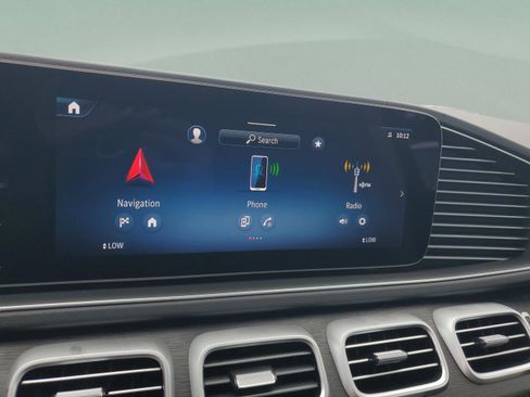 New 2026 Mercedes-Benz GLS 450 4MATIC image 23