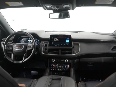 Used 2024 GMC Yukon XL AT4 w/ Technology Package image 13