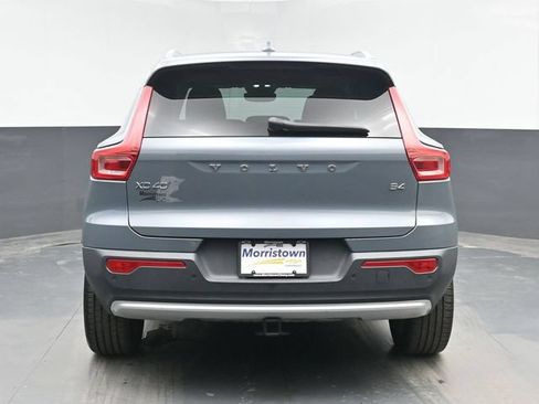 Used 2023 Volvo XC40 B4 Ultimate FWD image 13