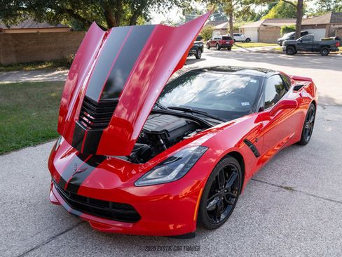 Used 2019 Chevrolet Corvette Stingray Coupe w/ Carbon Flash Badge Package image 17