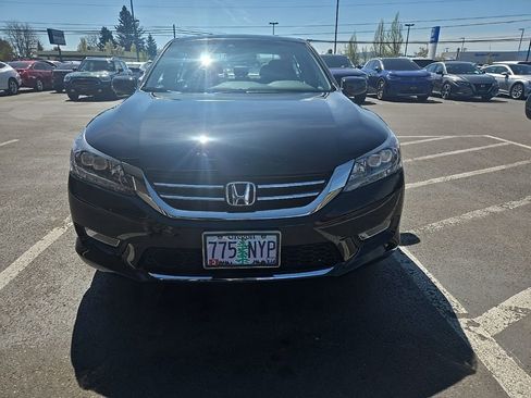 Used 2013 Honda Accord Touring image 3