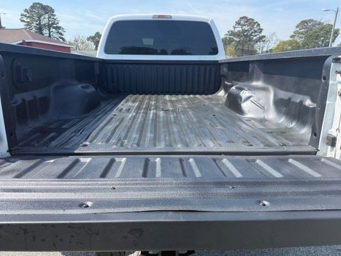Used 2014 Ford F250 XL w/ Power Equipment Group AWD/4WD image 16