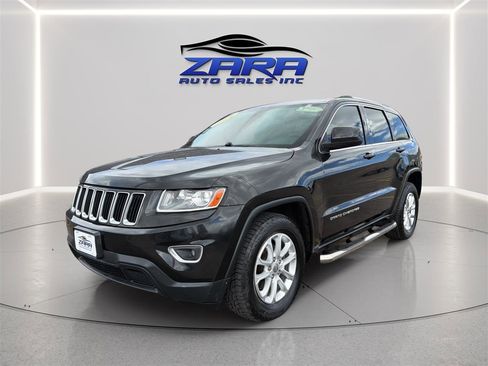 Used 2014 Jeep Grand Cherokee Laredo w/ 18" Wheel & 8.4" Radio Group AWD/4WD image 3