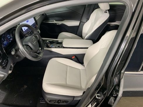 Used 2025 Lexus RX 350 F Sport w/ Accessory Package image 30