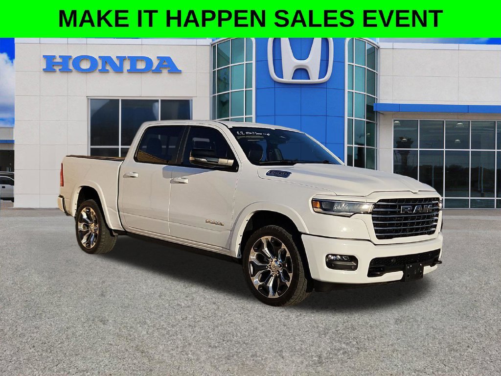 Used 2026 RAM 1500 Laramie AWD/4WD image 19