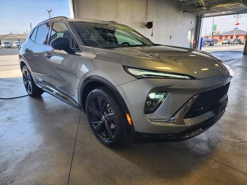 Used 2025 Buick Envision Sport Touring image 6