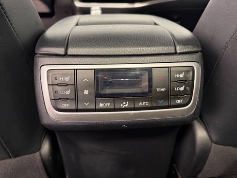 Used 2018 Toyota Highlander Limited Platinum w/ Protection Package #3 image 10