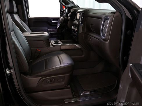 Used 2022 GMC Sierra 2500 Denali w/ Denali Black Diamond Edition image 36