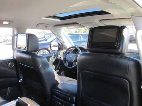 Used 2022 Nissan Armada Platinum w/ Captain's Chairs Package image 16
