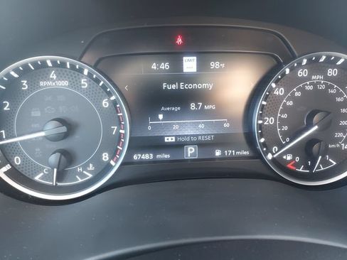 Used 2023 Nissan Armada Platinum w/ Captain's Chairs Package RWD image 18
