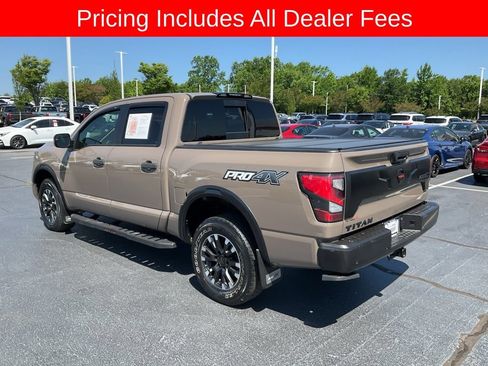 Used 2021 Nissan Titan PRO-4X w/ Pro-4x Convenience Package AWD/4WD image 17