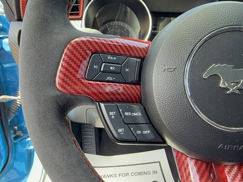Used 2022 Ford Mustang Coupe RWD image 25