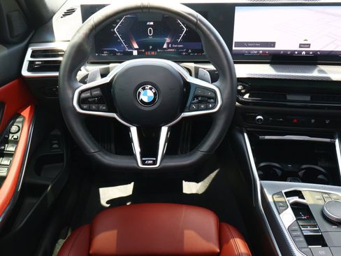 Used 2025 BMW 330i Sedan w/ M Sport Package RWD image 10