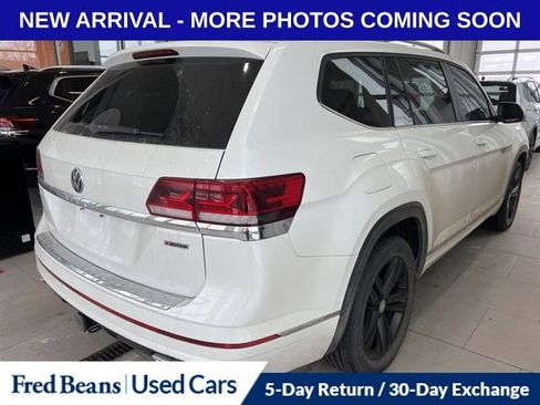 Used 2022 Volkswagen Atlas SEL R-Line image 4