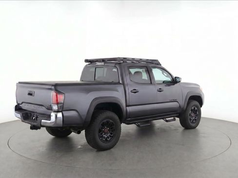 Used 2021 Toyota Tacoma SR5 RWD image 3