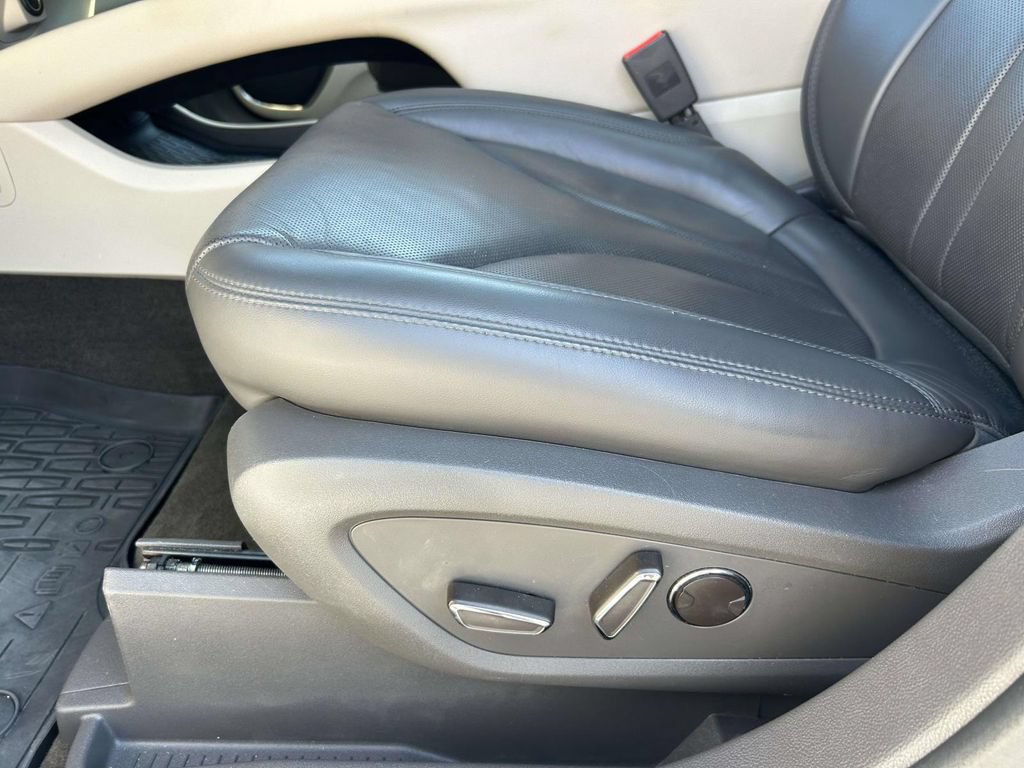 Used 2019 Lincoln Nautilus Reserve FWD image 17