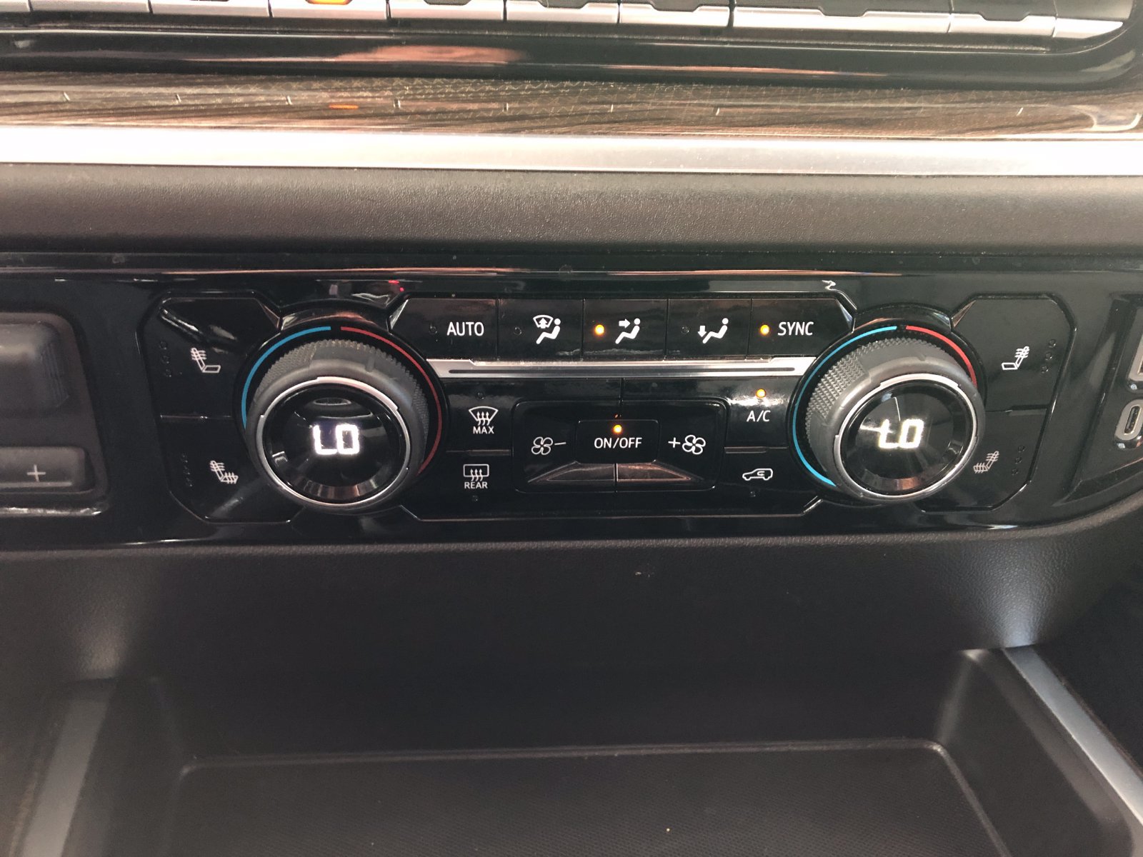 Used 2025 Chevrolet Silverado 1500 RST AWD/4WD image 25