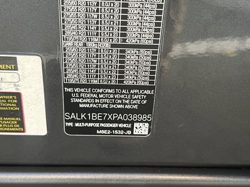 Used 2023 Land Rover Range Rover Long Wheelbase Autobiography image 56