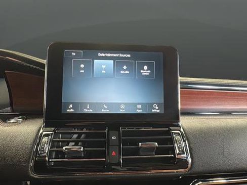 Used 2020 Lincoln Navigator Reserve w/ Equipment Group 208A Reserve image 38