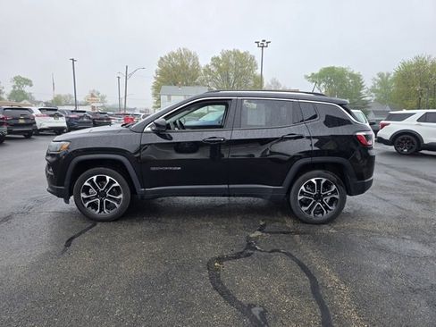 Used 2022 Jeep Compass Limited image 4