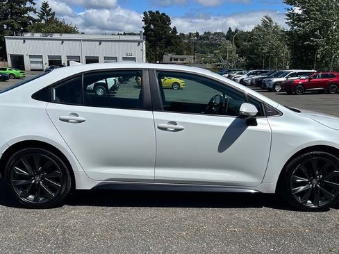 Certified 2024 Toyota Corolla XSE FWD image 4
