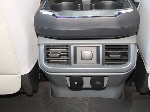 Used 2022 Ford F150 XLT w/ Equipment Group 302A High RWD image 18
