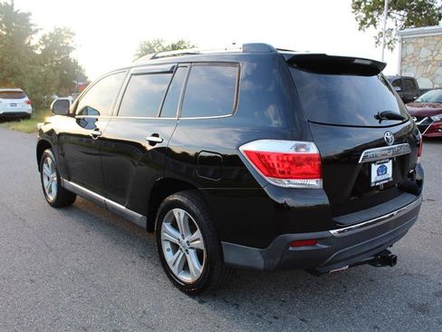 Used 2012 Toyota Highlander Limited w/ Tow Pkg AWD/4WD image 5