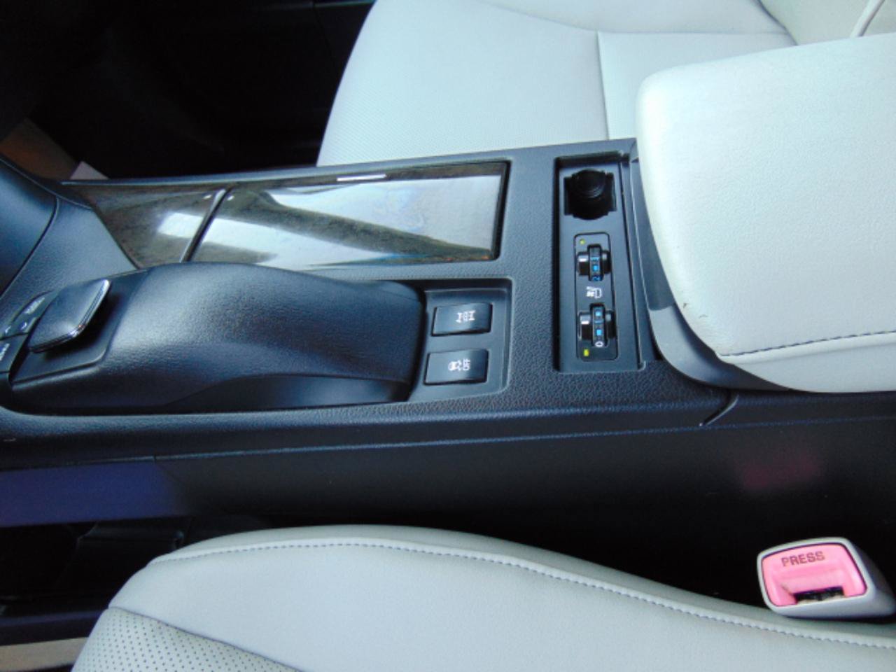 Used 2013 Lexus RX 350 AWD w/ Navigation Pkg image 21
