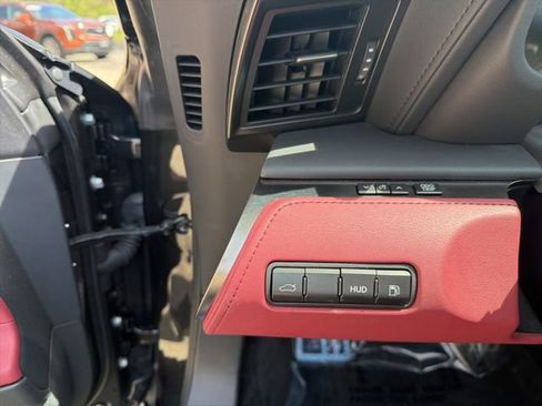 Used 2024 Lexus LC 500 Convertible image 23