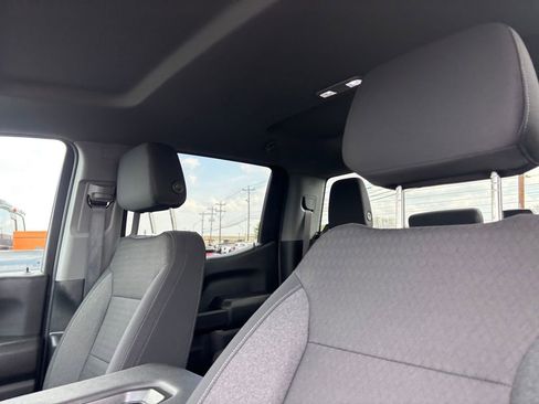 Used 2025 Chevrolet Silverado 1500 Custom image 7