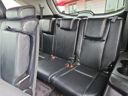 Used 2017 Toyota Highlander XLE AWD/4WD image 22
