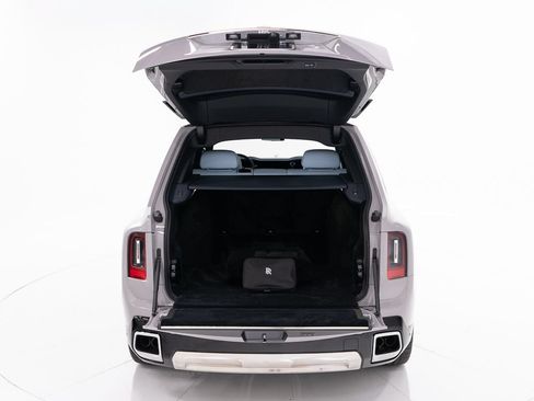 Certified 2025 Rolls-Royce Cullinan AWD/4WD image 52