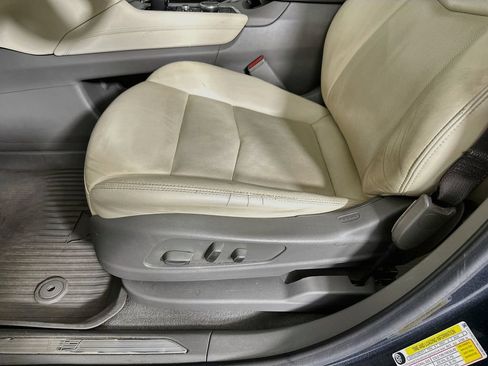 Used 2021 Cadillac XT5 Premium Luxury FWD image 9