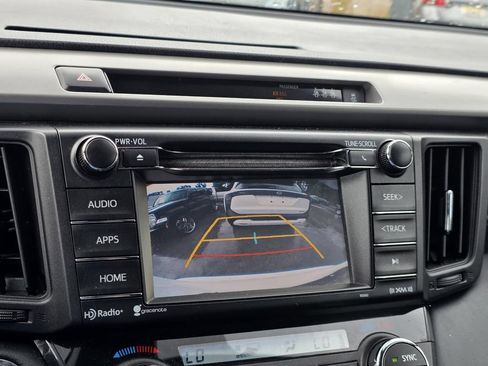 Used 2018 Toyota RAV4 XLE w/ Plus Extra Value Package FWD image 11