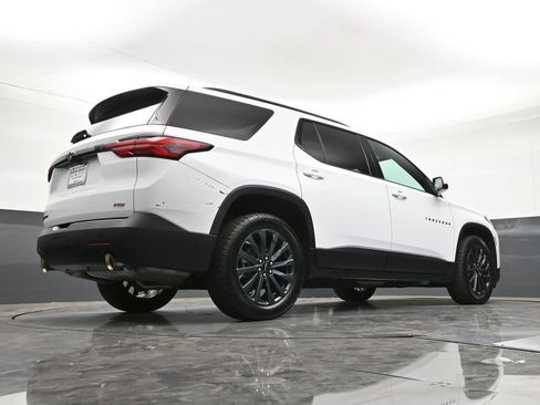 Certified 2023 Chevrolet Traverse RS w/ LPO, Floor Liner Package AWD/4WD image 28