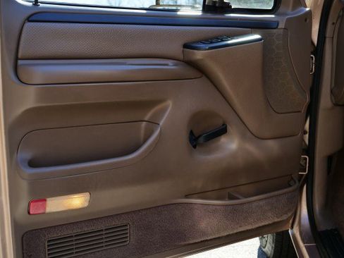 Used 1997 Ford F350 2WD Crew Cab image 33